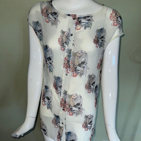 Sophie Max -white cap sleeve skull print blouses - Picture 1 of 6